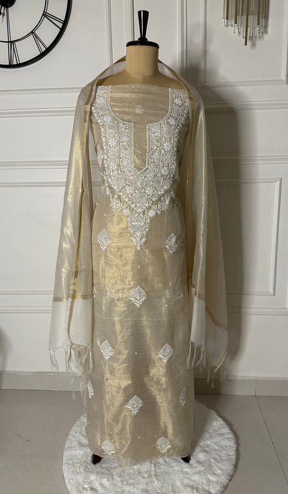 Tissue silk suit