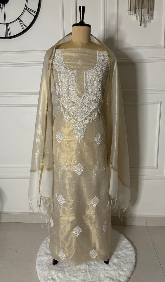 Tissue silk suit