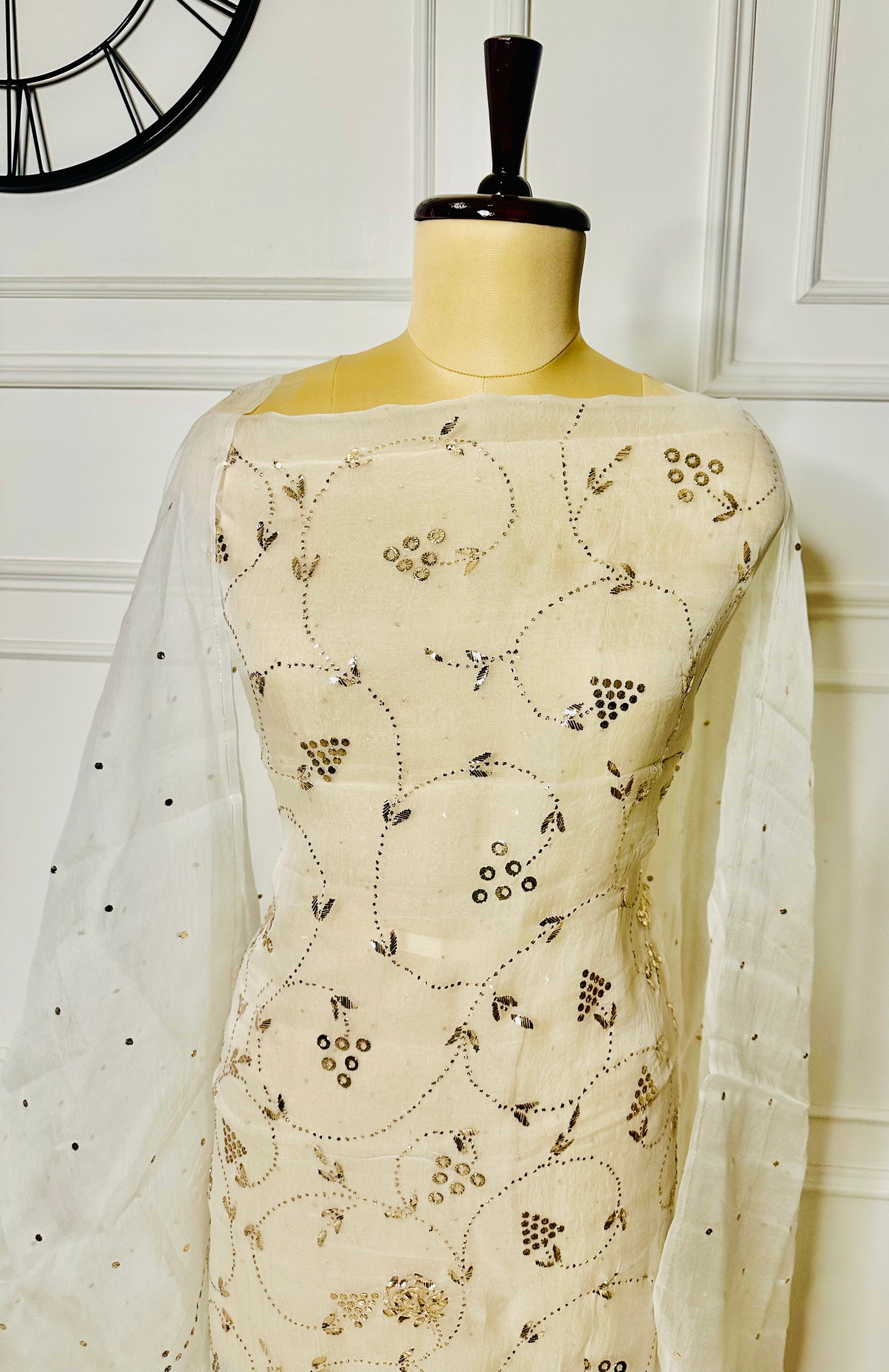 Pure organza mukaish and kamdani work suit